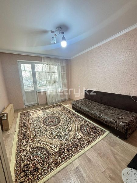 2 к.кв., 8 мкр Алтай 1 эт