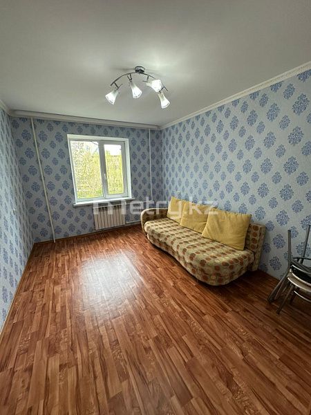 2 к.кв., 11 мкр , 3 этаж
