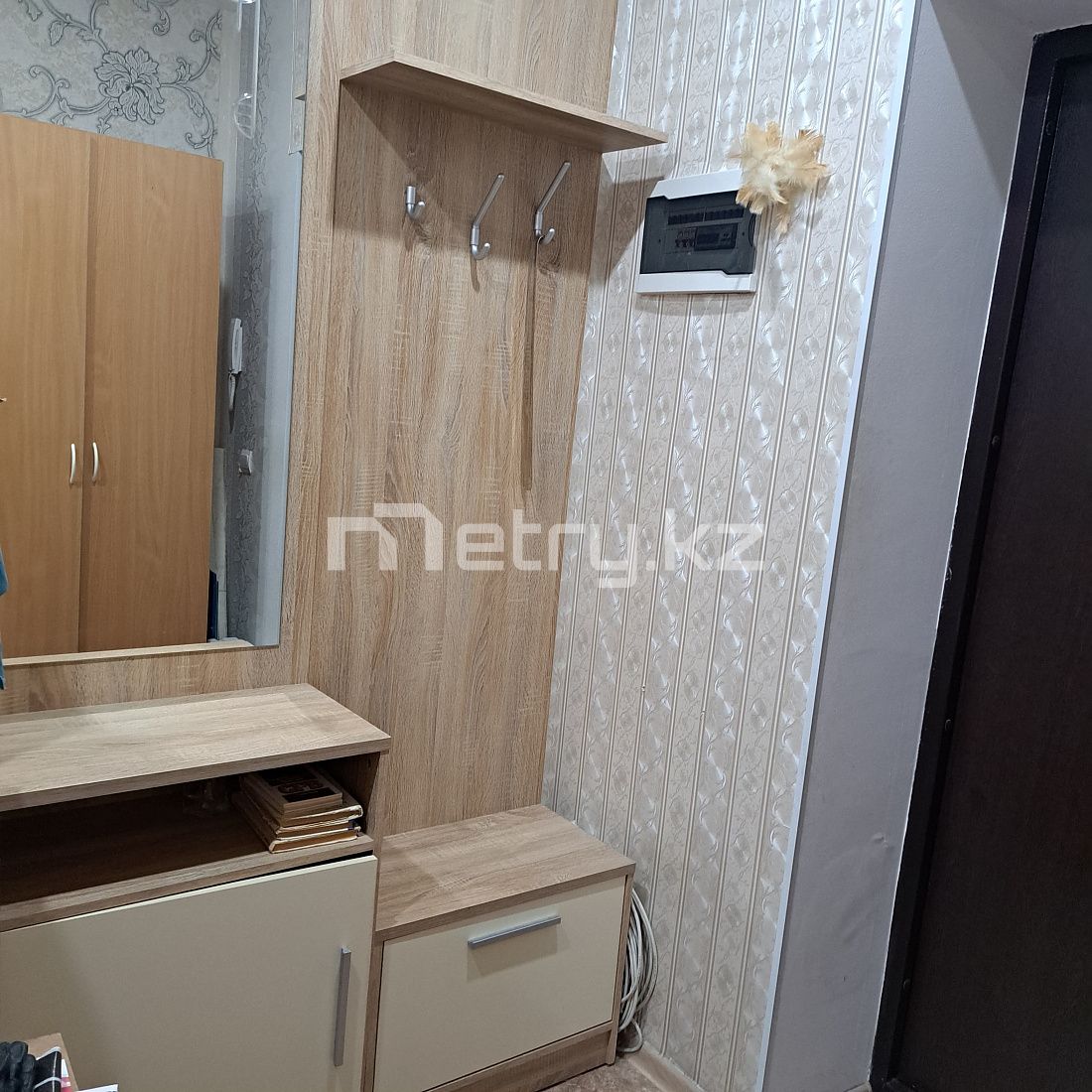 1комн кв алтын орда 5\3эт