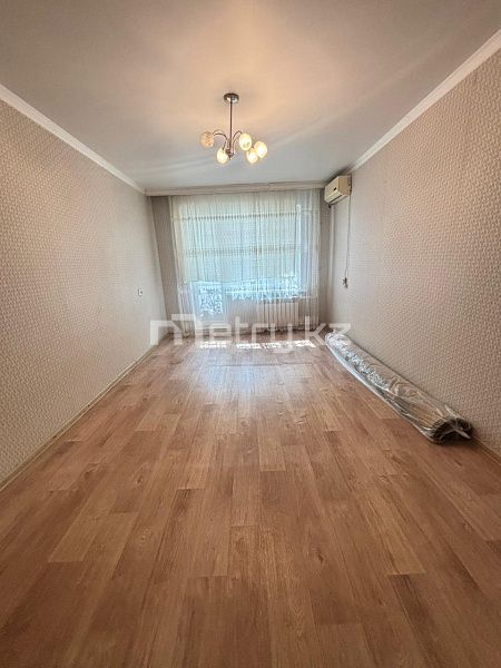 2 к.кв., 8 мкр Алтай 1 эт